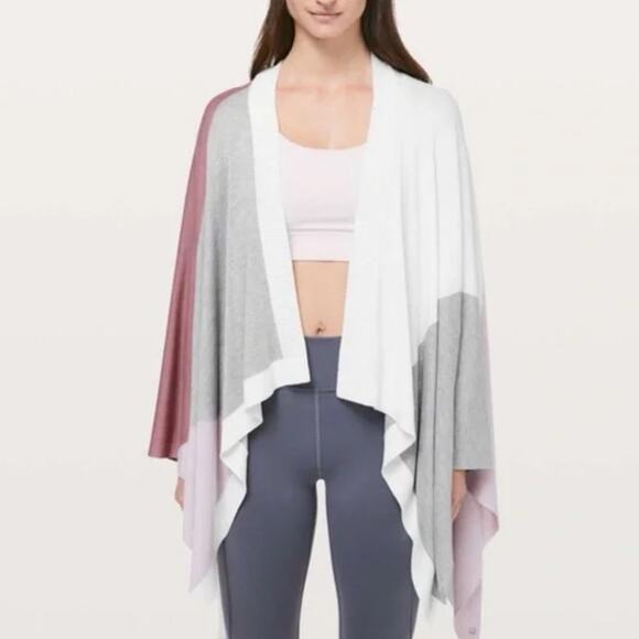 Lululemon Hatha Wrap Quicksand Misty Pink White Grey Shawl Cardigan One Size - Picture 1 of 11